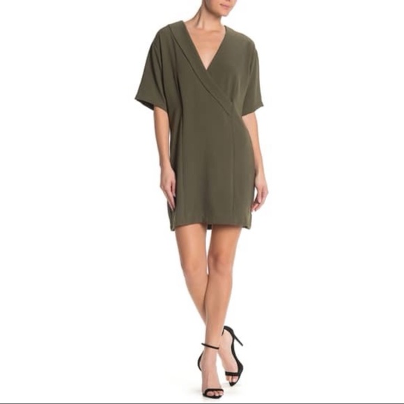 bobeau Dresses & Skirts - Nordstrom Bobeau Surplice Faux Wrap Shift Dress